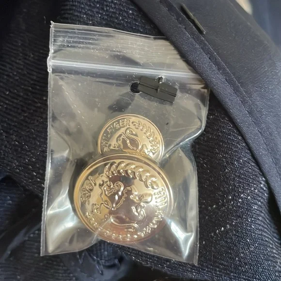 Tommy Hilfiger Navy Blazer with White Trim and Branded Buttons! Size 14 - Picture 16 of 17